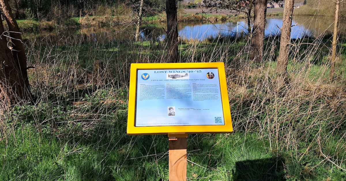 Ruinerwold krijgt twee nieuwe informatieborden over neergestorte WOII-vliegtuigen