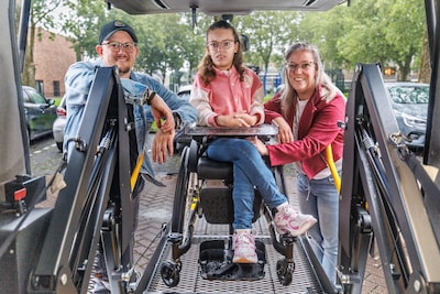 Dankzij donaties kan Marly (10) eindelijk naar de dierentuin: ‘Haar glimlach, daar doe je het voor’