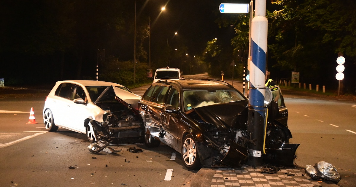 Meerdere lichtgewonden bij ongeval op ’s-Gravelandseweg in Hilversum