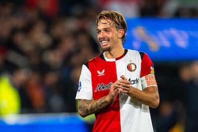 Van Bronckhorst haalt opgelucht adem: Feyenoord-aanvoerder Valente beschikbaar tegen Telstar