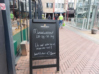 Zeg ken jij...? Hier in Zoetermeer staat er een mosselpannetje op de menukaart