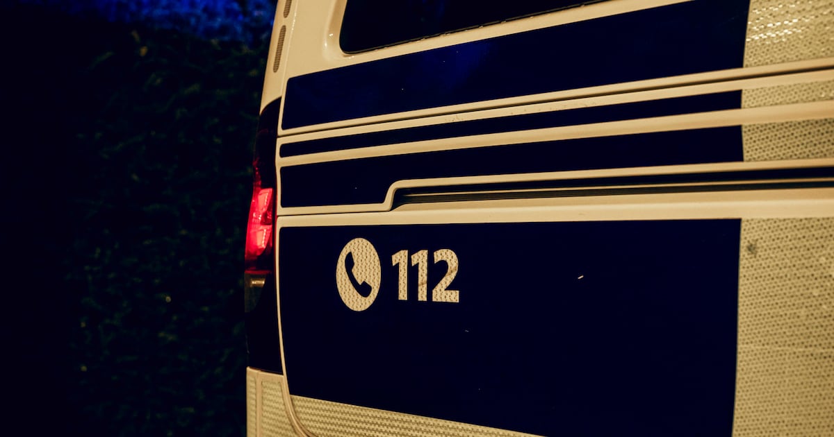 Wagen botst tegen geparkeerd voertuig in Lommel