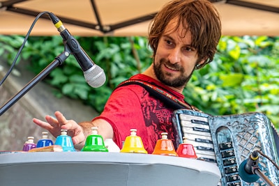 Folkconcert Luuk Lenders in Tiel