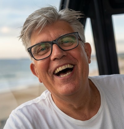 Humor en een kalmerende zachte G: Henny (1954-2026) was geliefd in Italiaanse modewereld en bij Parn