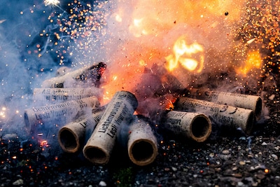 Politie neemt illegaal vuurwerk in beslag in Amstelhoek