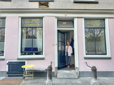 Binnenkijken bij Noortje: ‘Mijn straat voelt in de zomer als een verlengde woonkamer’
