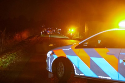 Ernstig ongeluk in buitengebied van Apeldoorn: fietser zwaargewond, automobilist rijdt door