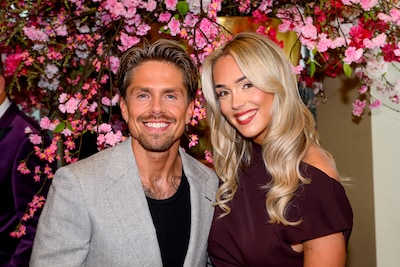 André in shock door nieuwe haarkleur van zijn Noa en Samantha maakt geen indruk met talenknobbel