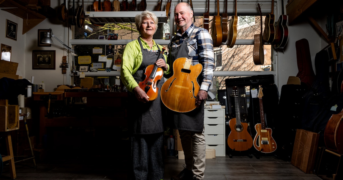 Dordtenaren repareerden instrumenten in Suriname: ‘Violen met ducttape, dat heeft me enorm geraakt’