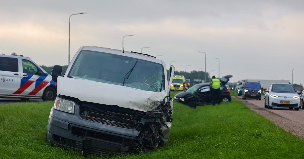 Persoon aangehouden na rijden onder invloed bij kettingbotsing in Schoorl