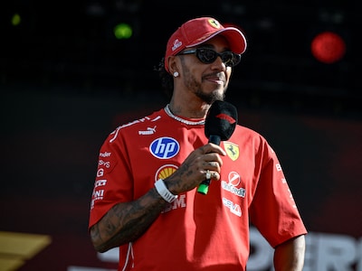 Lewis Hamilton helpt geruchten de wereld uit: ‘Nooit gevraagd om wie dan ook te vervangen’