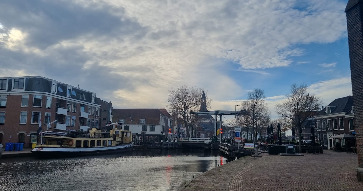 Verkeersregelaars bij sluis populairder dan stoplichten: ‘Eindelijk vlotte doorstroming’