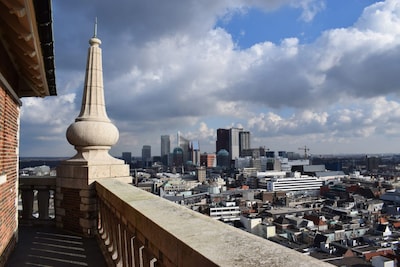 Unieke kans: je kunt nu alleen met je liefje de Haagse toren beklimmen!