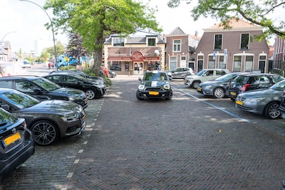Nijkerkse politiek dringt aan op tempo maken met besluit over parkeren: betaald of blauwe zone?