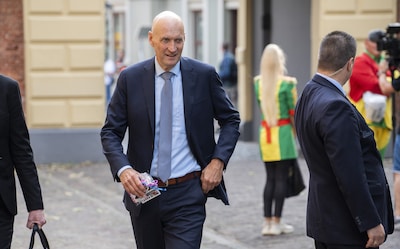 ‘Chef ic-bedden’ én minister: Ernst Kuipers geeft tekst en uitleg voor de coronacommissie