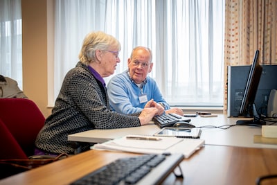 Bibliotheek Westland helpt inwoners met digitale vragen
