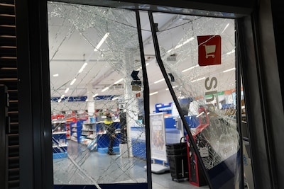 Gestolen Fiat 500 na ramkraak in Den Bosch gevonden: ‘Er hingen draden aan de auto’