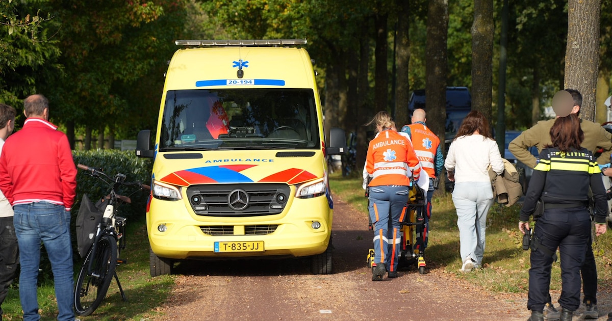 Fietsend meisje raakt gewond bij botsing met auto in Dongen