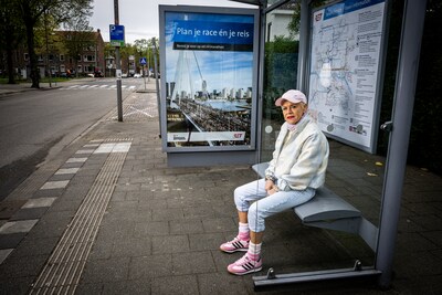 Gemma (71) baalt van het verdwijnen van buslijn 44 in Carnisse: ‘Stel dat ik een beroerte krijg, hoe moet ik naar het ziekenhuis?’