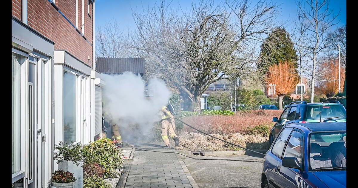 Meerdere woningen ontruimd vanwege brand in woning in Huissen