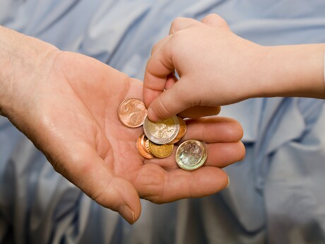 Sociale druk om te kopen of doneren: ‘Hoe zeg ik nee zonder mensen voor het hoofd te stoten?’