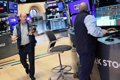 Expert: 'Trump is unpredictable, so investors don't know which way it's going and are doing nothing'