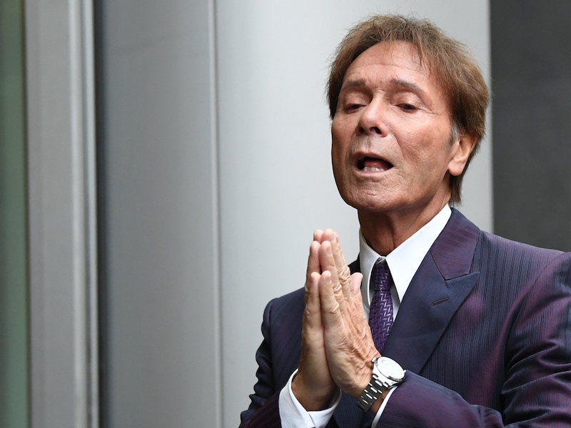 Cliff Richard wint privacyzaak van Britse omroep BBC | Show | AD.nl