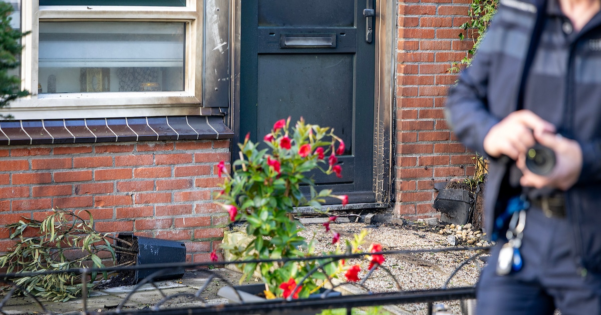 Explosie bij woning in Badhoevedorp, politie stelt sporen veilig