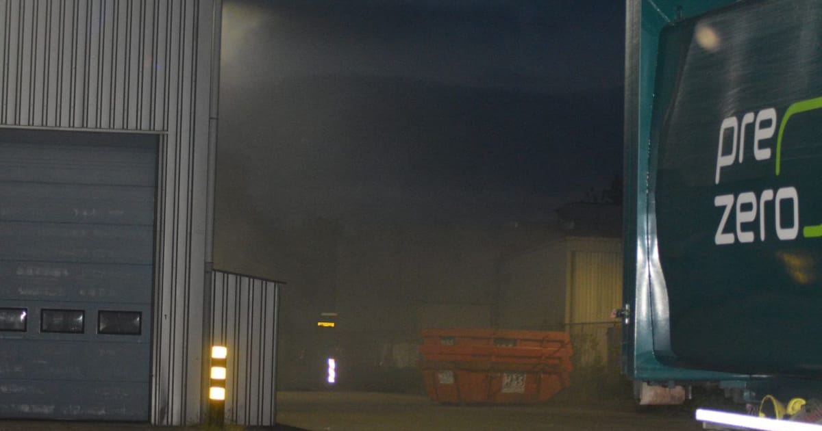 Brand uitgebroken bij afvalverwerkingsbedrijf Pre Zero in Hengelo ...