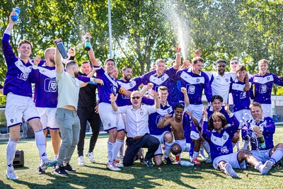 Ommoord na één seizoen terug in de vierde klasse: ‘Waren best gespannen en Alphen gaf het ons niet cadeau’