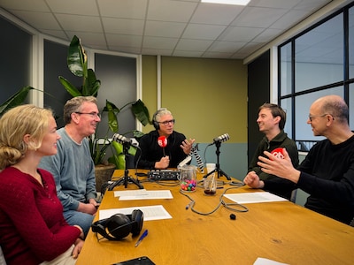Jeroen ruikt ongekende stank in Apeldoorn: ‘Vieze poeplucht’