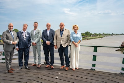 Ozb fors omhoog, bezuinigingen en stop groei aantal ambtenaren: college Zuidplas wil harde keuzes ma