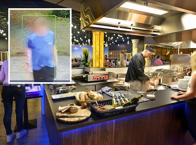 Man richt voor duizenden euro’s schade aan bij restaurant, met behulp van tuinslang en vijver