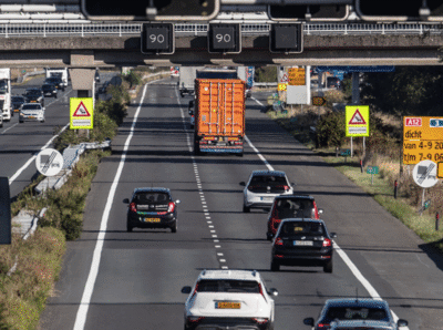 Na 171 ongelukken bij Duitse grenscontroles komt Rijkswaterstaat in actie met nieuw bord