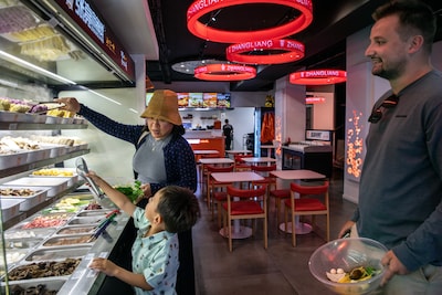 This Chinese chain is growing with dozens of ‘unknown’ ingredients: ‘People don’t know what they’re seeing’