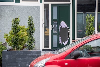 Jeugddetentie en werkstraf voor plaatsen vuurwerkbom in brievenbus