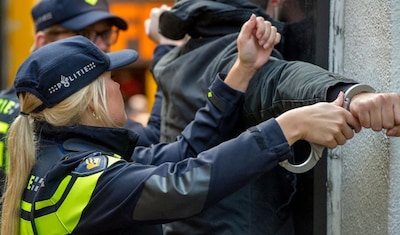 Twee minderjarigen van bed gelicht voor mishandeling van meisje in Tilburg