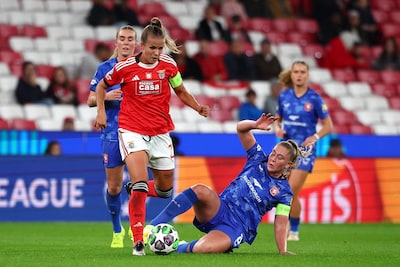 FC Twente herpakt zich na moeizame start in Lissabon, doelpunt van thuisploeg afgekeurd