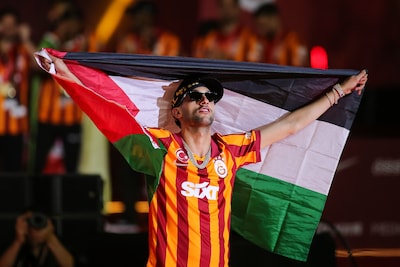 Hakim Ziyech, Anwar El Ghazi en andere sporters voeren druk richting UEFA op om Israël uit te sluiten