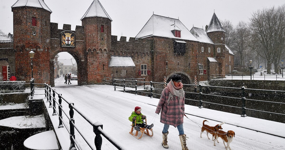 Zondag code rood vanwege verwachte sneeuw: geen coronatests en ...