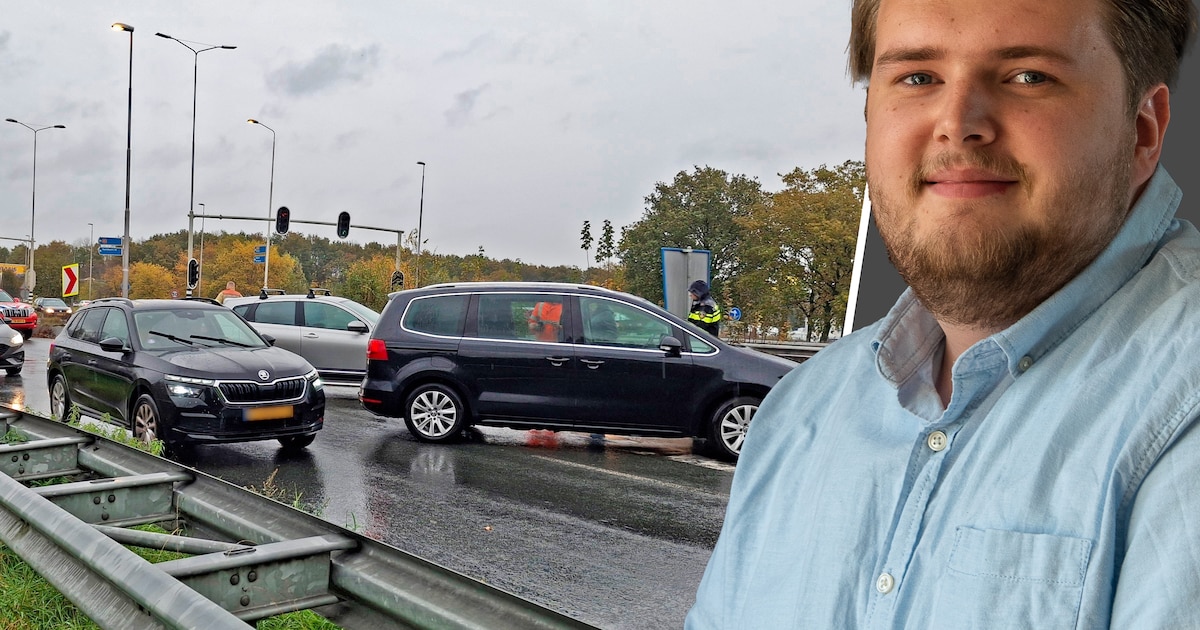 Deze afslag van de A1 is de ‘gevaarlijkste bocht van Nederland’: Kunnen mensen niet rijden of is er 
