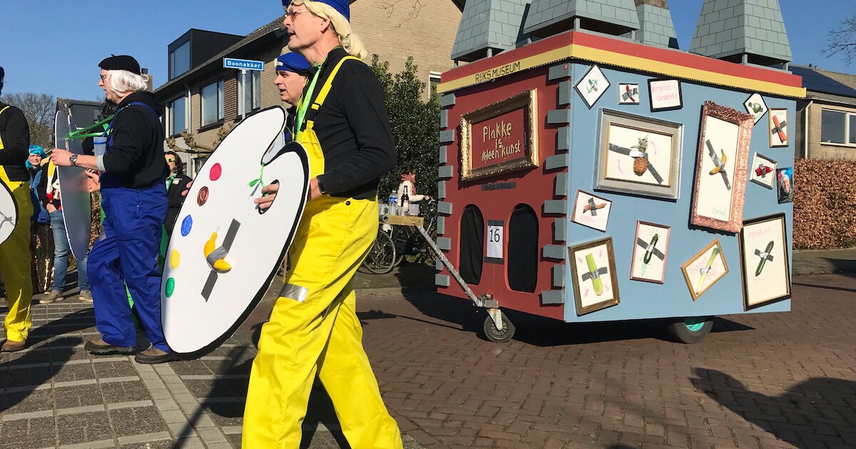 Optocht Bosuilendorp in foto's