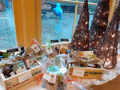 Steun lokale ondernemers met cadeaus uit Essen: van notenport tot Alpaca-kaarsjes