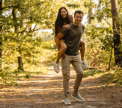 Dianne verliest liefde van haar leven Bas (32) én aanstaande papa: ‘Hij wist net vijf dagen dat hij 