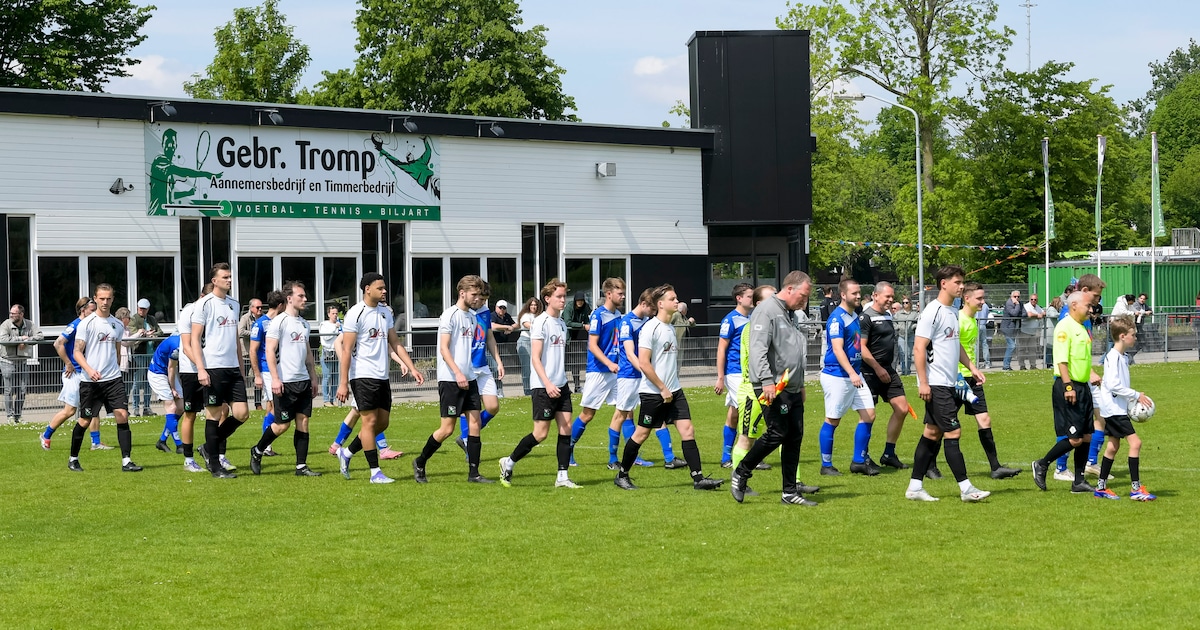 RCD zet punt achter 95 jaar zondagvoetbal: feest in kantine, maar zorgen om plek in vierde klasse