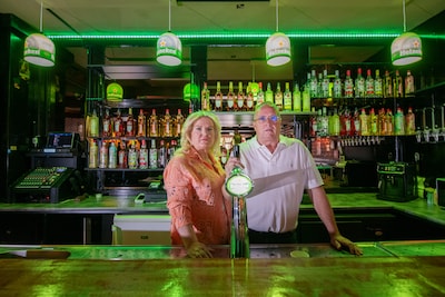 Jan mag nieuw café in Apeldoorn (nog) niet openen: ‘Ik word als crimineel weggezet’