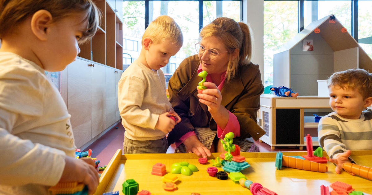Sensorisch spel voor de allerkleinsten tijdens Speelbabbel Deluxe in Hoevenen