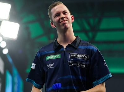 Jamai van den Herik verliest bij WK-debuut, maar kan nog lachen: ‘Zo, ik heb allemaal nieuwe Instagram-volgers’