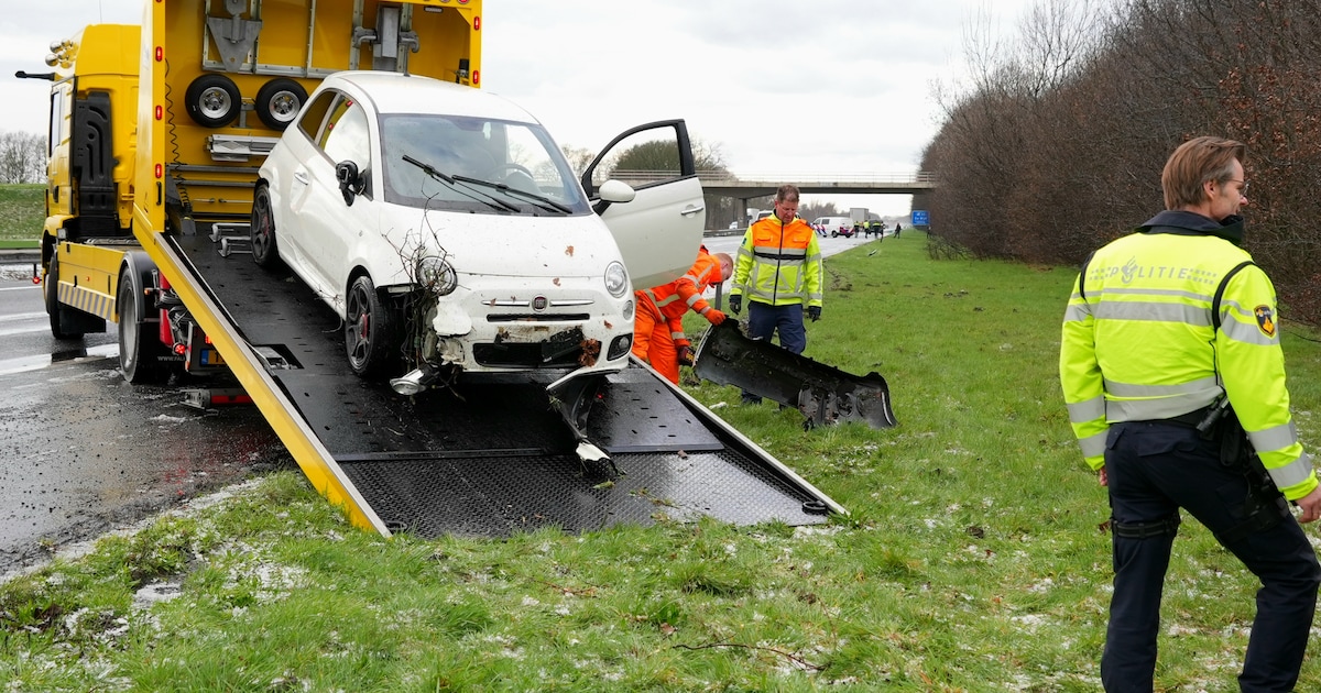 Meerdere auto’s betrokken bij ongeluk op A28 door hagelbui