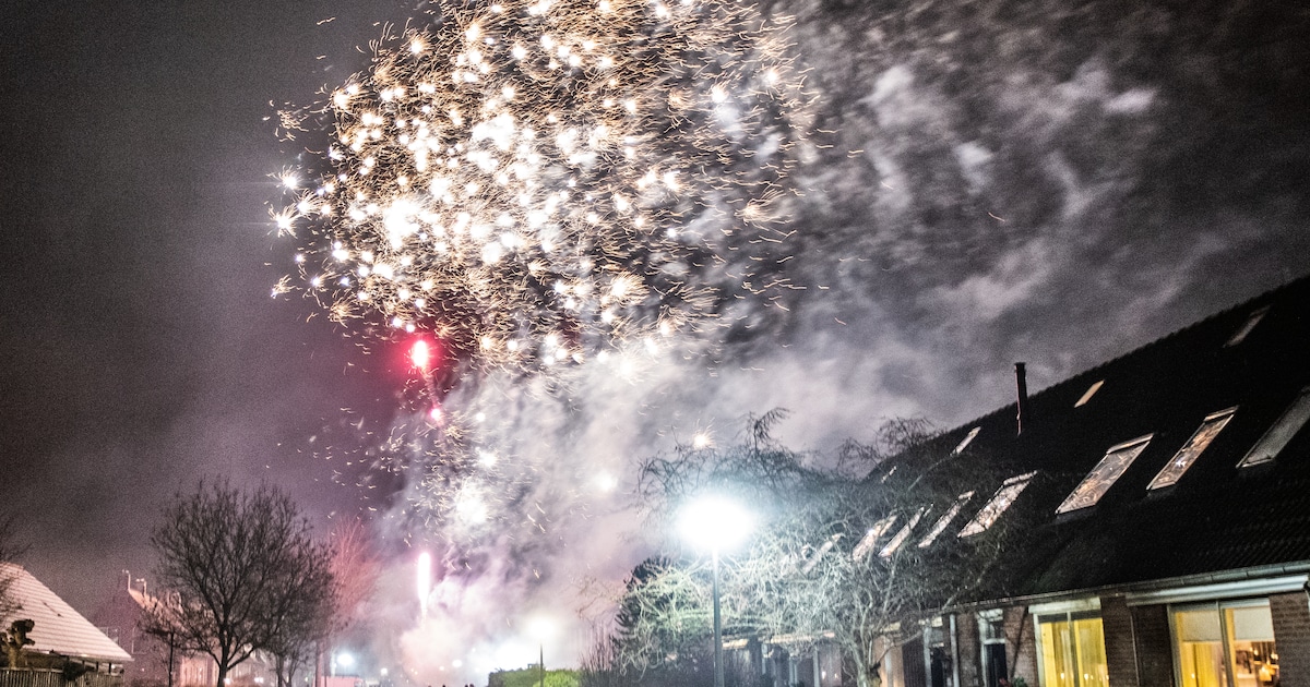 Vuurwerkverbod of niet, de klappen vallen al in de Hoeksche Waard: ‘Het is hier af en toe net een oo